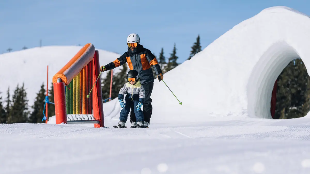 Saalbach Hinterglemm Ski Circus Austria Family Fun Slope C Maria Knoll