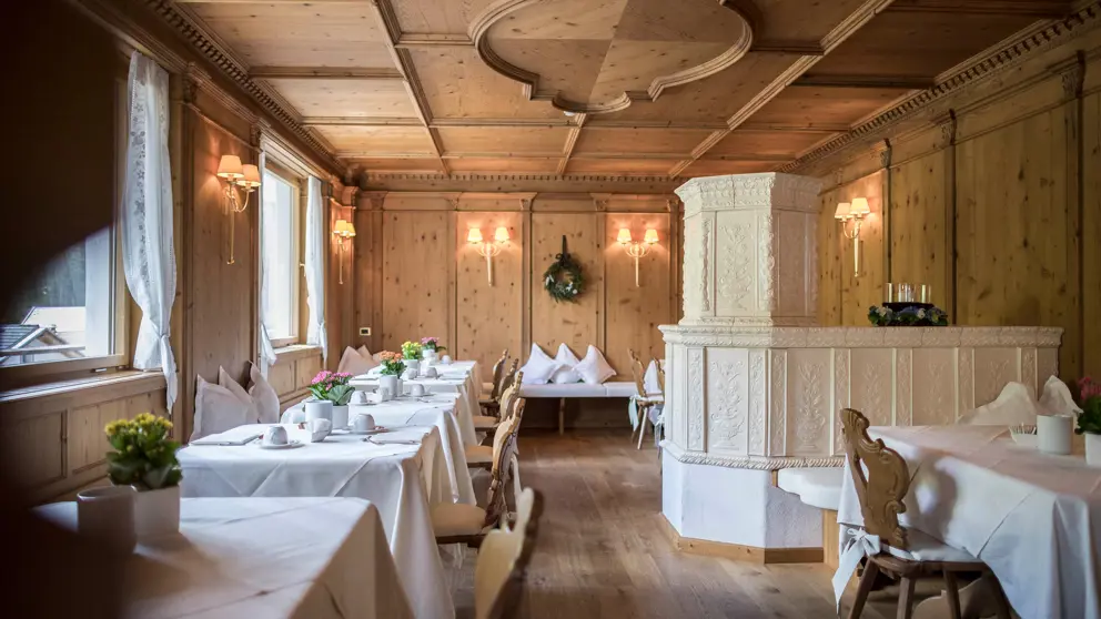Dolomites, Selva, Hotel Aaritz, Restaurant