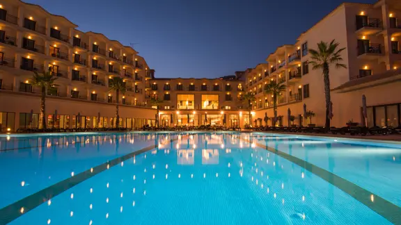 Vila Gale Santa Cruz Canico Pool Exterior