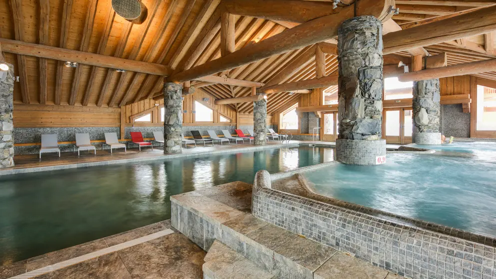 Les Cimes Blanches La Rosiere Pool 3