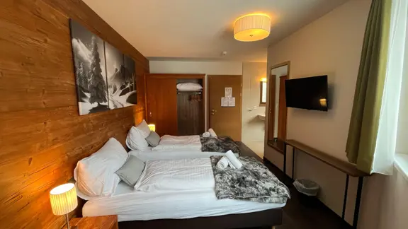 Room 5