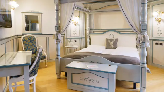 Prestige Room