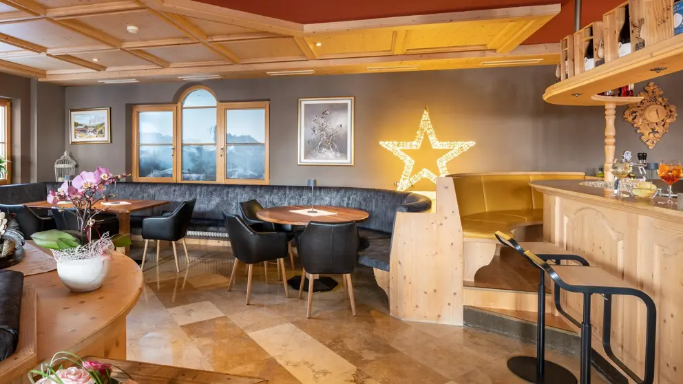 Italy, Dolomites, Selva, Hotel Somont, Bar
