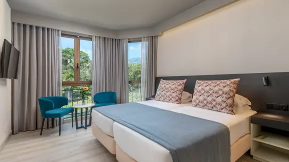 Garden View Room