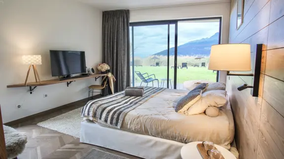 Garden View Room