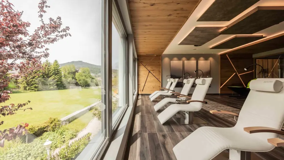 Alpenpark Resort Seefeld Copyright Davidjohansson View Relaxation Lounge