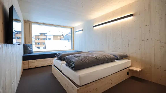 XL Cabin