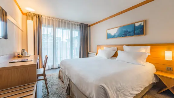 Superior bedroom