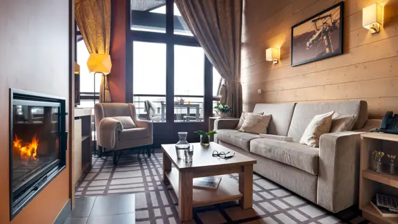  Superior two bedroom mountain view apartment 