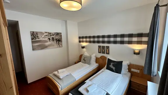 Room 7