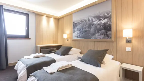 Twin Bedroom