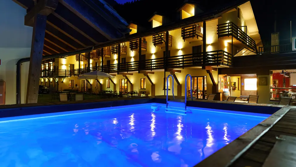 Inghams Italy Monterosa Gressoney Chalet Du Lys Outdoor Pool
