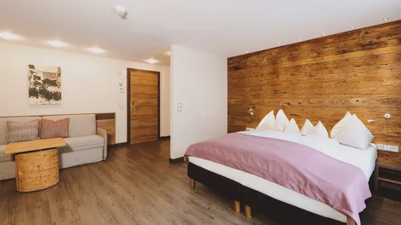 30m² room