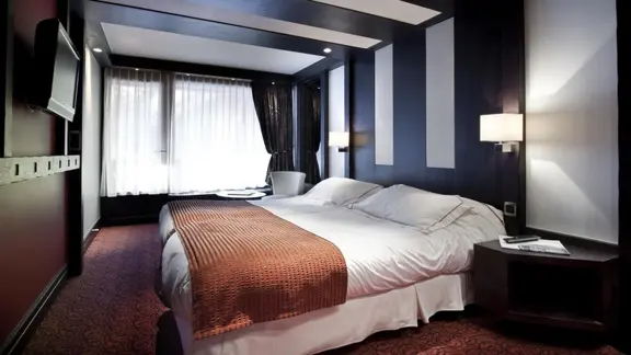 Deluxe bedroom