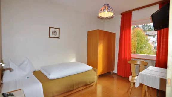 Single Bedroom