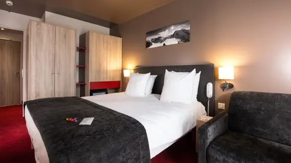 Superior quad room