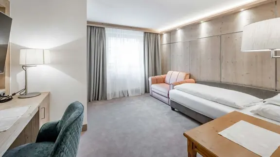 B5 room