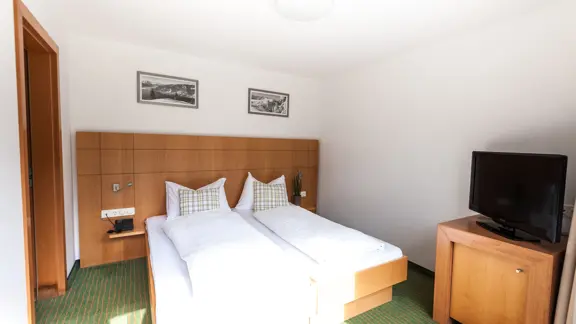 Economy double room
