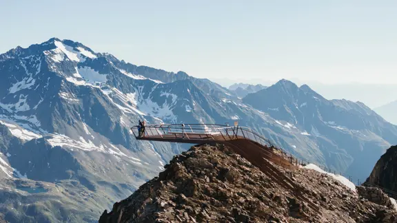 Neustift Viewing Plattform Top Of Tyrol Copyright TVB Stubai Andre Schoenherr