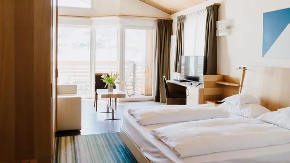Deluxe Bedroom
