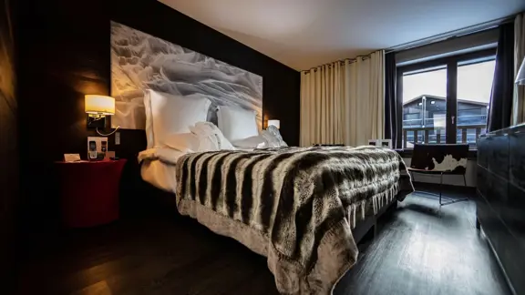 Standard bedroom