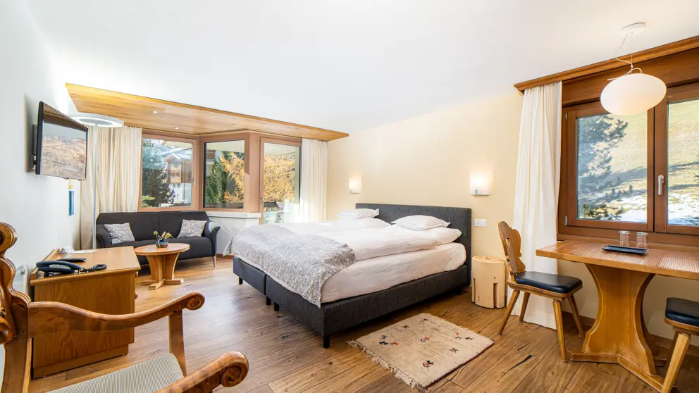 Hotel Allalin Saas Fee Classic Double Bedroom
