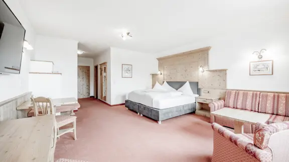 Talblick room