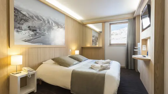 Quad bedroom
