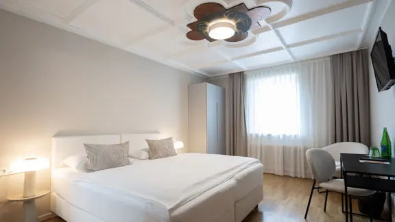 Economy room