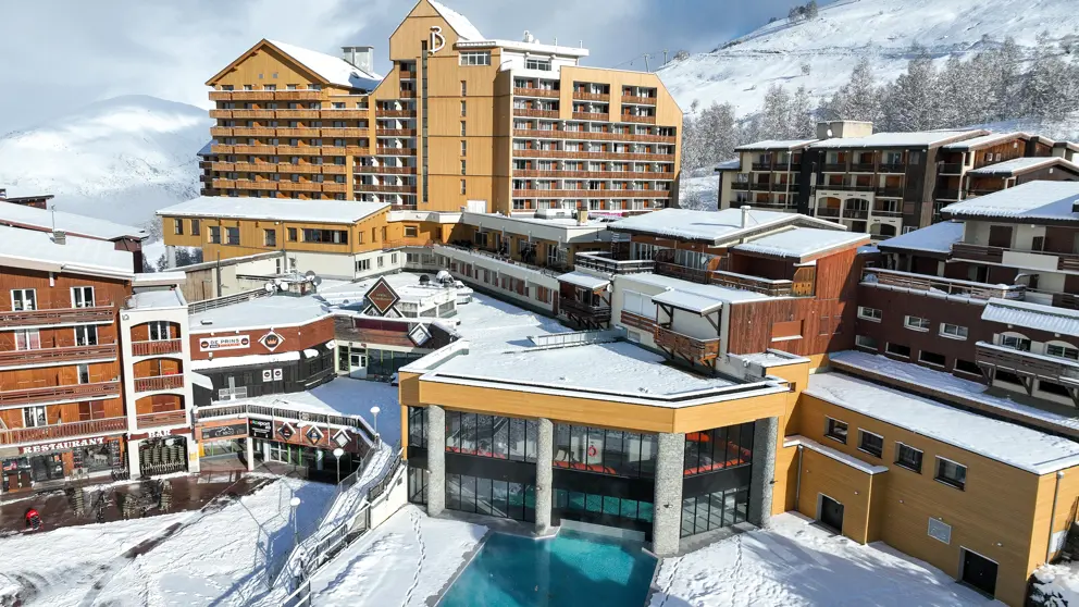 Hotel Les Cretes Les Deux Alpes Exterior 2
