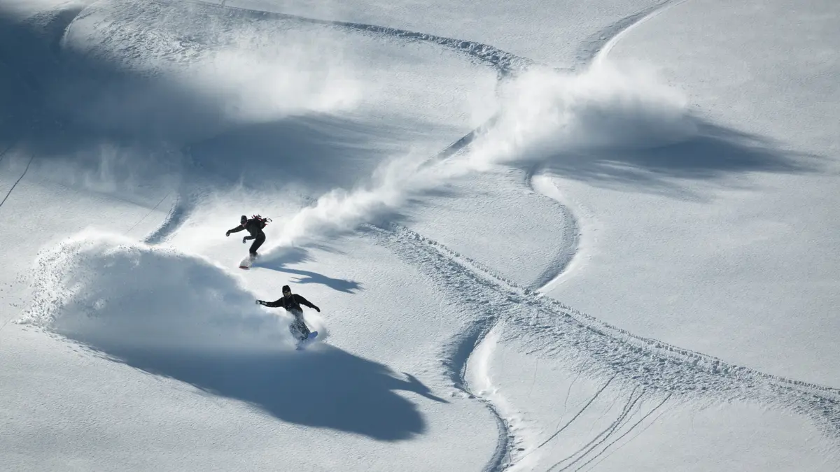 Avoriaz Portes Du Soleil Off Piste Snowboarders Avoriaz 1800
