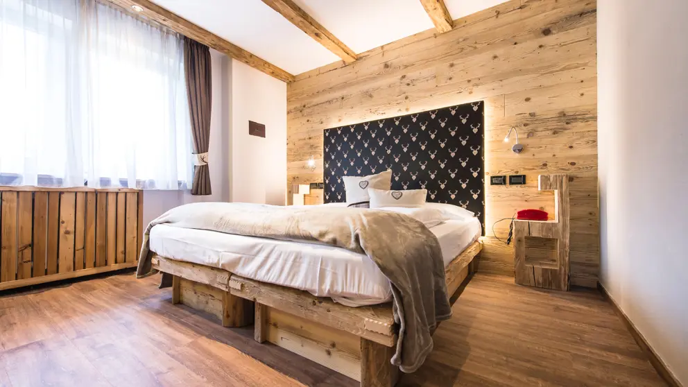 Inghams Italy Dolomites Alba Hotel Albolina Comfort Bedroom