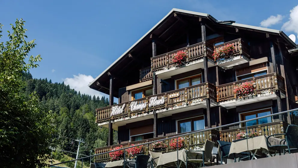 Hotel Les Champ Fleuris Hotel Exterior 3