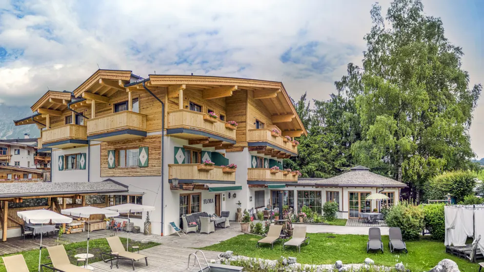 Hotel Flora Ellmau Exterior