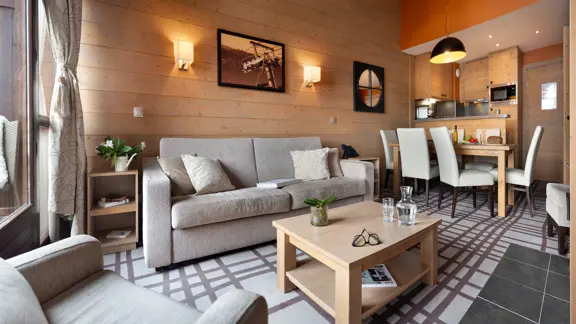  Superior two bedroom mountain view apartment 