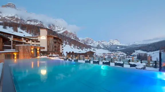 Inghams Italy Dolomites San Cassiano Hotel Fanes Infinity Pool 2