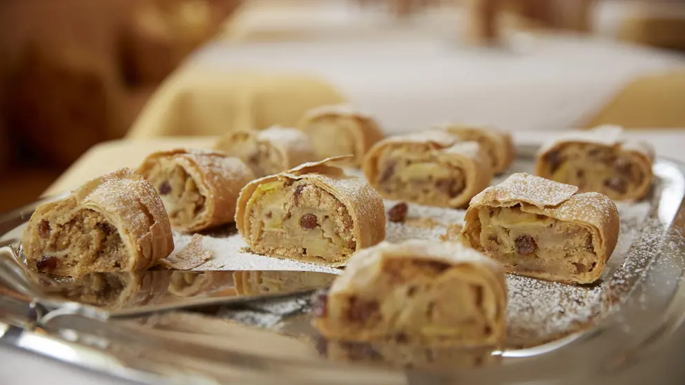 Hotel Erzberg Zurs Arlberg Austria Afternoon Snacks